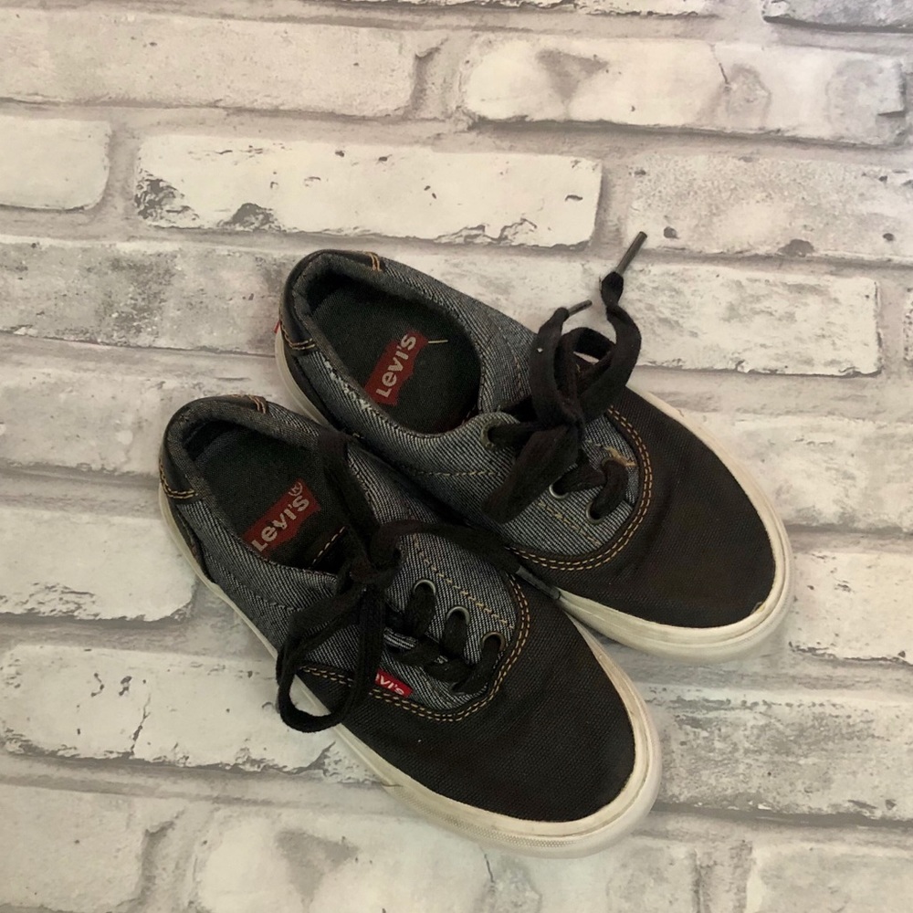 Levi’s kids shoes